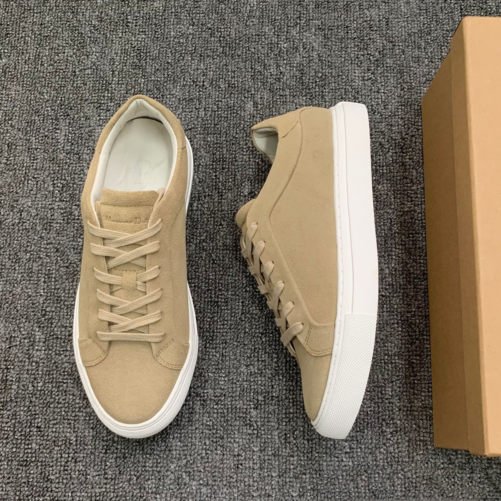 Comfortable Breathable Lace Up White Shoes All-matching Round Toe Flat Sneaker foto 2