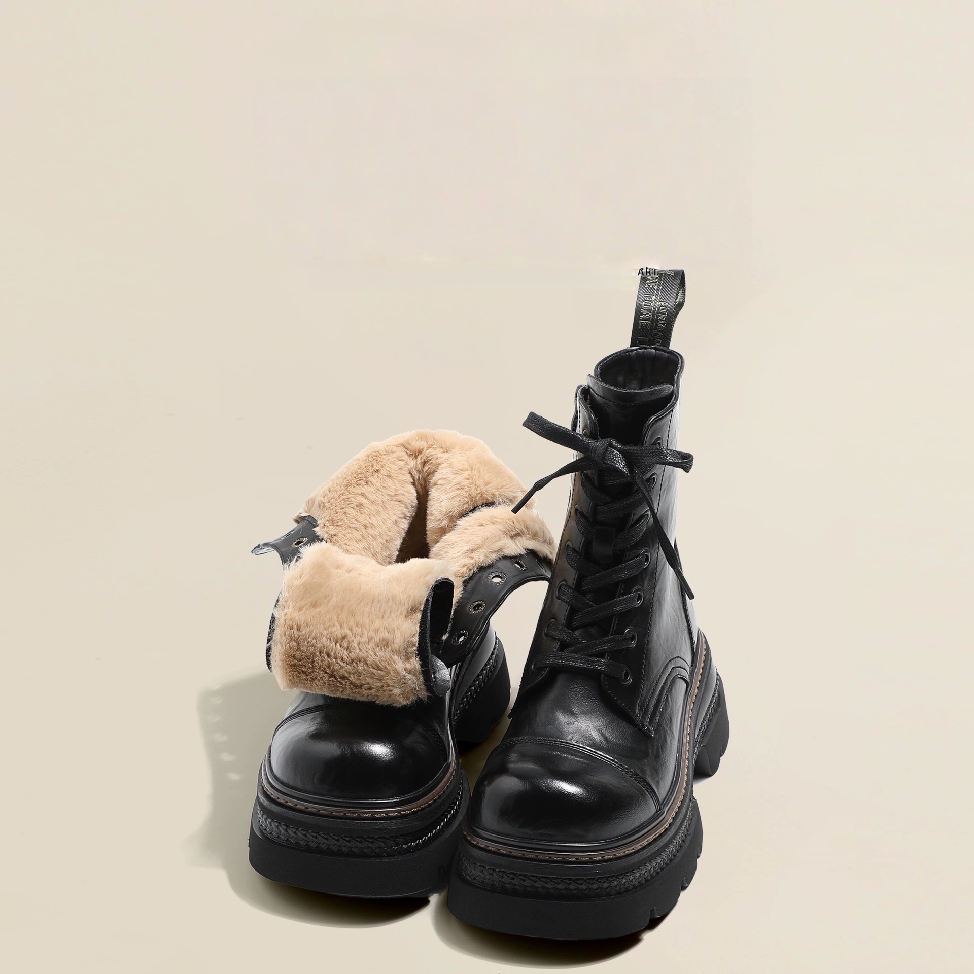 Women's Fashionable Cotton-padded Dr Martens Boots foto 2