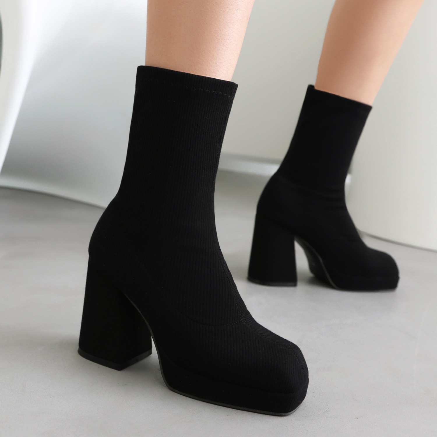 Womens High-heeled Chunky-soled Square-toe Ankle Boots foto 2