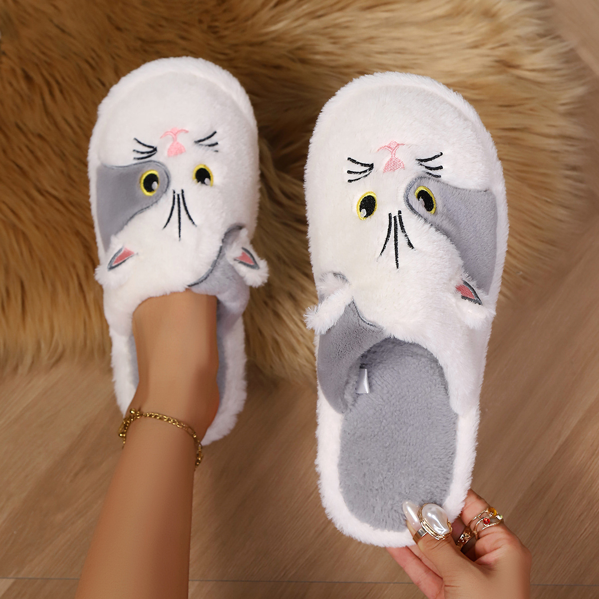Women's Cotton Slippers Minimalist Design Winter Cartoon Pattern foto 5
