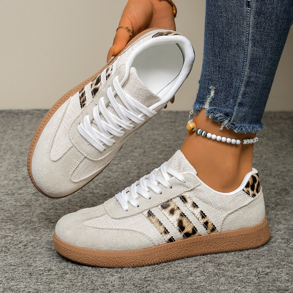 Springautumn New Vintage Leopard-print White Shoes Round-toe Lace-up Large-size Casual All-match Sneakers foto 2