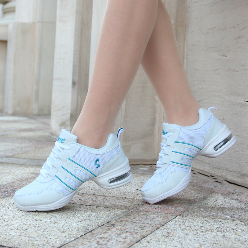 Womens Breathable Mesh Soft-soled Dance Shoes foto 2