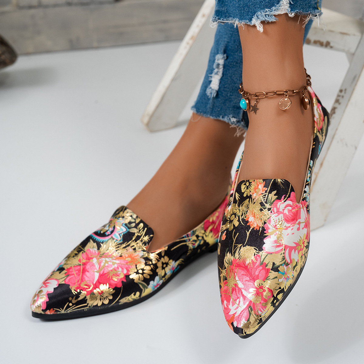 Printed Shallow Mouth Pointed Flat Large Size Women's Shoes foto 5