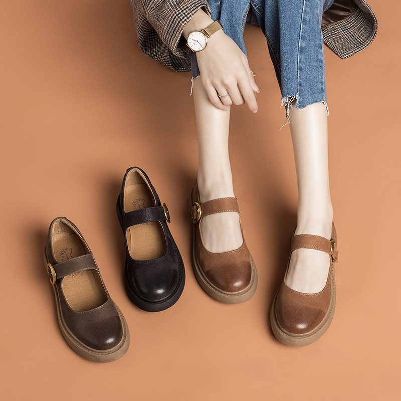 Vintage Mary Jane Women's Small Leather Shoes With Buckle foto 2