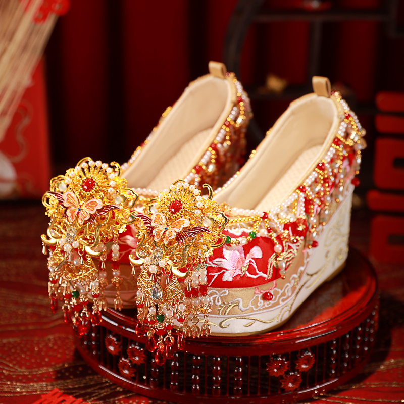 Original Handmade Chinese-style Wedding Shoes - The Xiuhe Shoes With A Heel, Custom-made By Hand, Featuring Ancient Style, Adding New Elements For The Bride's Wedding Chinese-style Dress Shoes, Women' foto 4