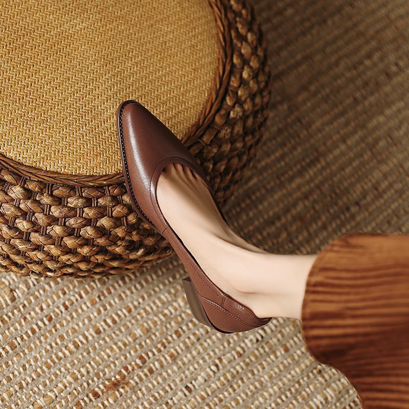 Womens French-style Pointed-toe Low-cut Mid-heel Leather Shoes foto 3