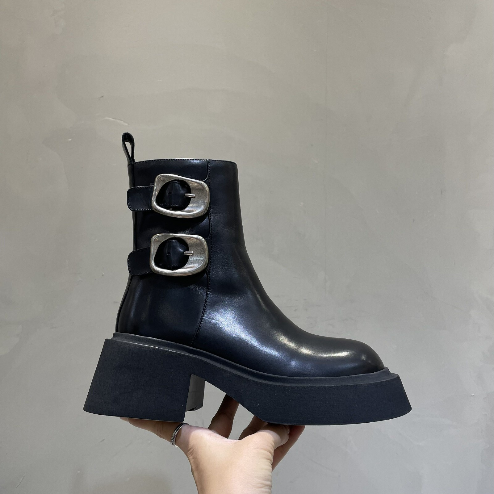 Popular British Style Niche Design Metal Buckle Versatile With Skirts Ankle Boots