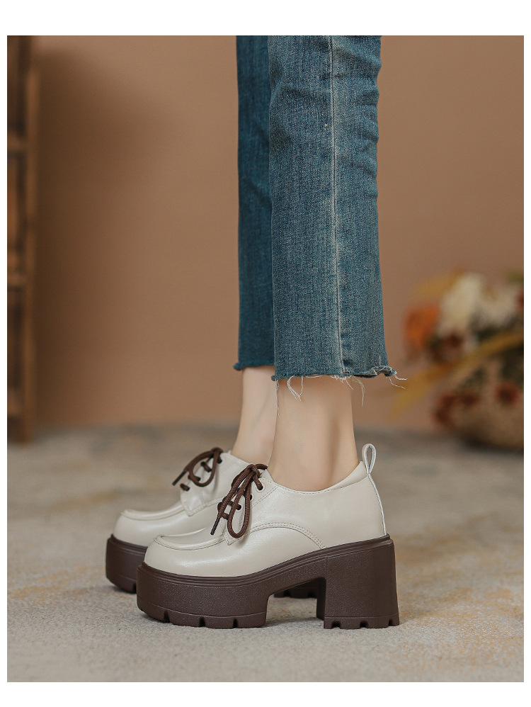 Chunky-sole Lace-up Loafers With A Thick Heel foto 3
