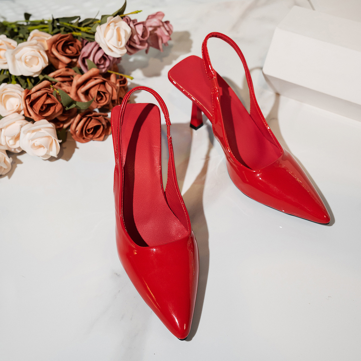 Elegant Pointed-Toe Shallow-Mouth Stiletto Heel Open-Back Closed-Toe High Heels foto 4
