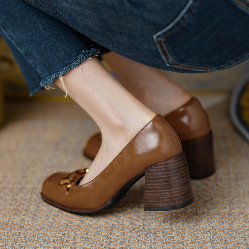 Womens Retro Square-Toe French-Style Chunky-Heel Pumps foto 3