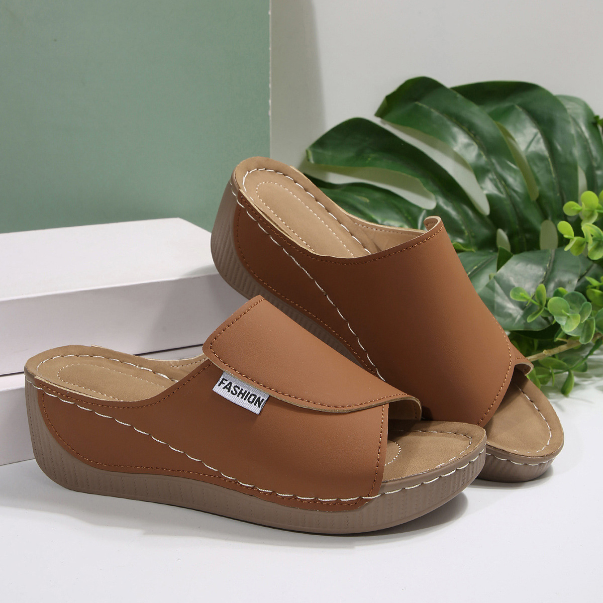 Simple Stylish Peep Toe Wedge Slippers foto 3