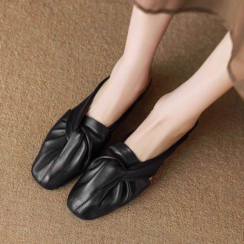 Soft-leather Outerwear Low-heeled Sandals foto 4