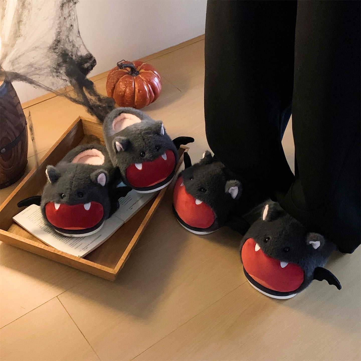 Cute Bat Halloween Personality Ins Cotton Slippers foto 2