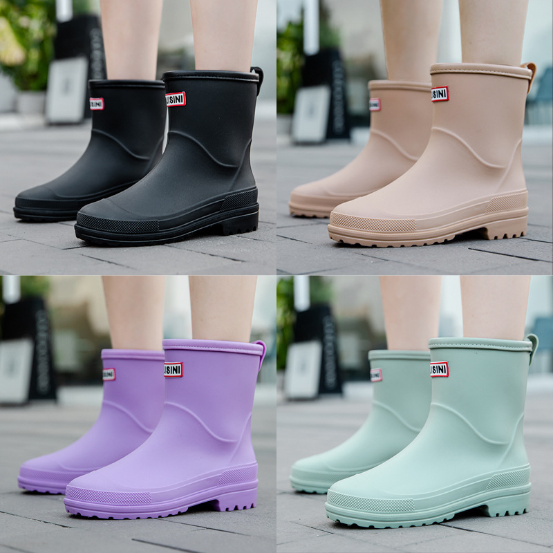 Women's fashionable rain boots, suitable for students. foto 3